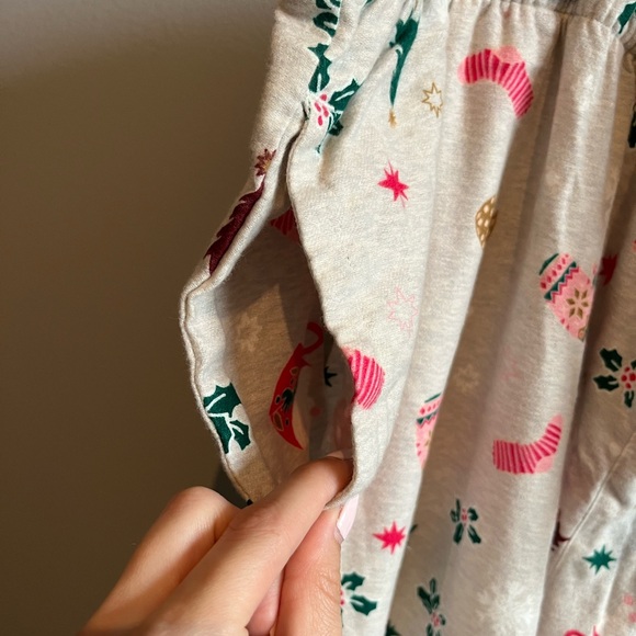 Old Navy Jogger Pajamas - Picture 3 of 9